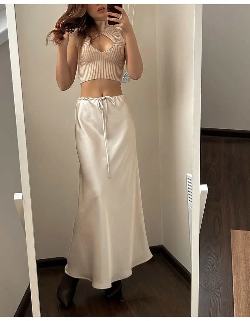 Long black satin skirtsAzizaK