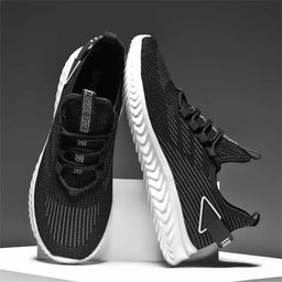 running shoesAzizaK