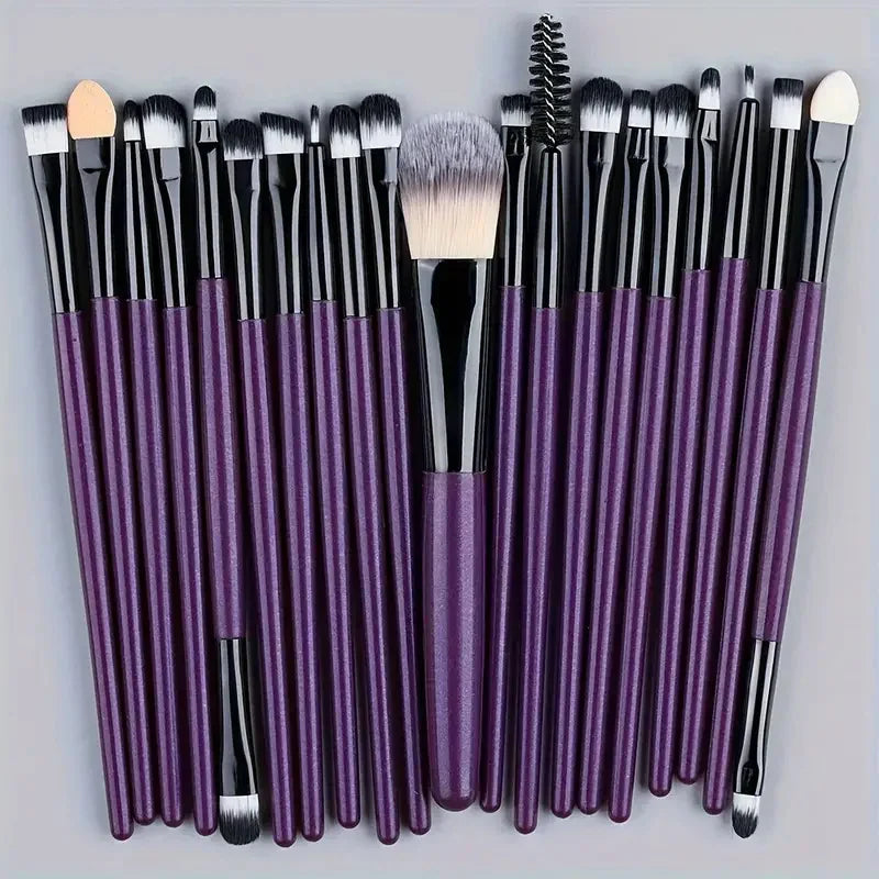 Set of 13 soft and fluffy makeup brushes.