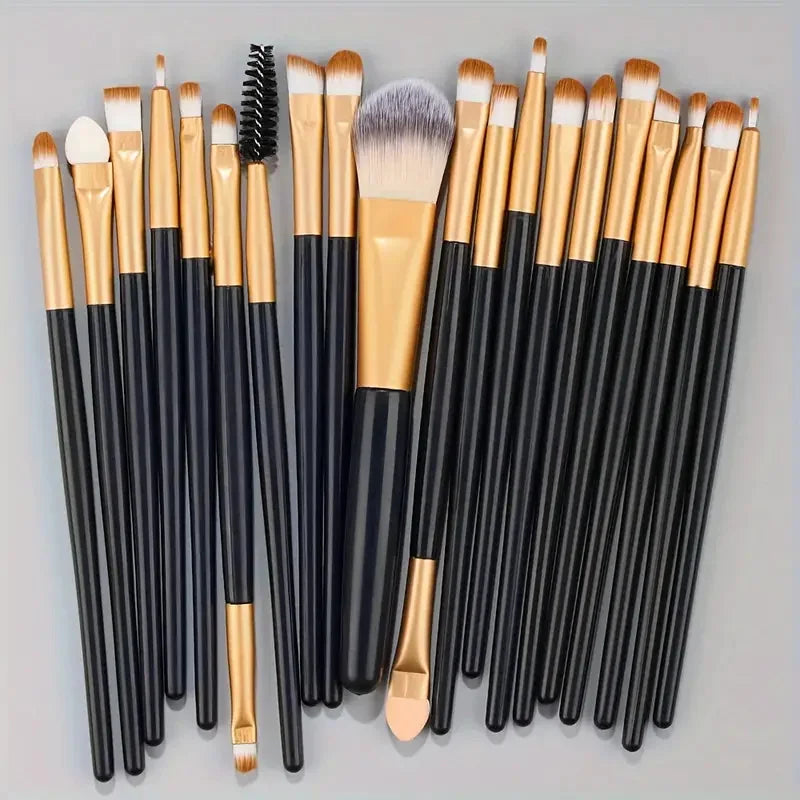 Set of 13 soft and fluffy makeup brushes.