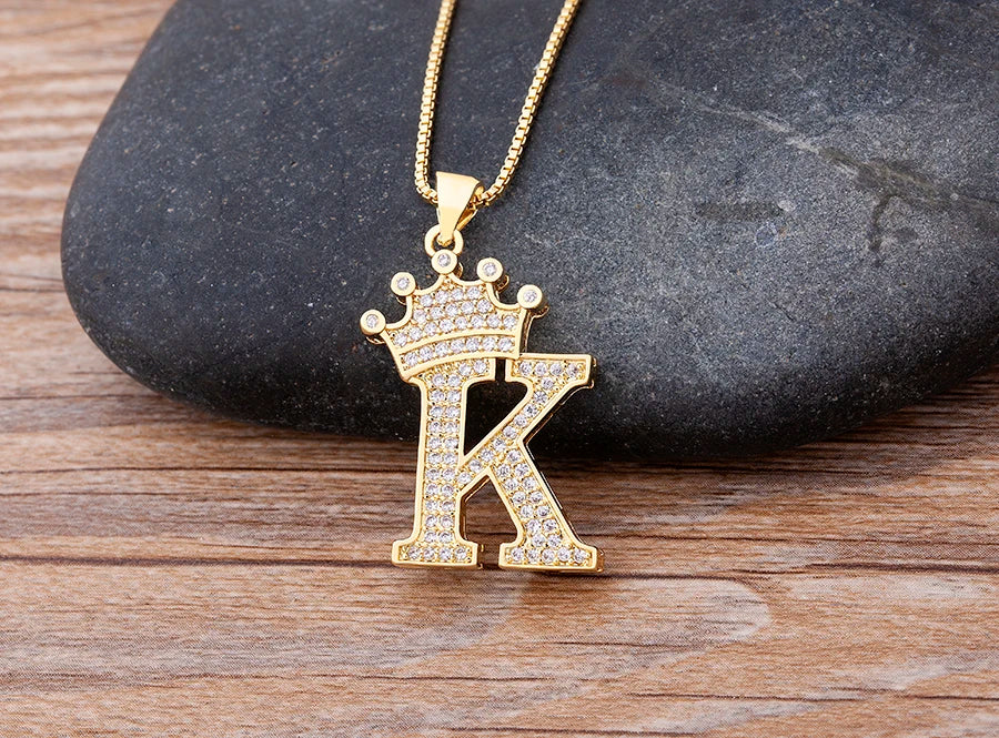 Handsome Punk Hip-Hop Style Zircon Crown Initial Alphabet Pendant Necklace Short Eye Catching Choker Chain Jewelry Gift