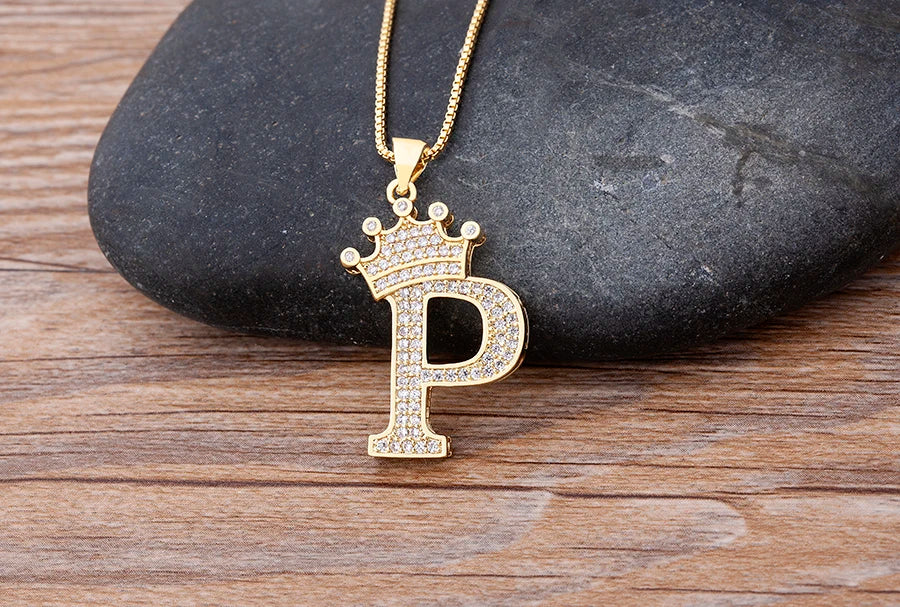 Handsome Punk Hip-Hop Style Zircon Crown Initial Alphabet Pendant Necklace Short Eye Catching Choker Chain Jewelry Gift