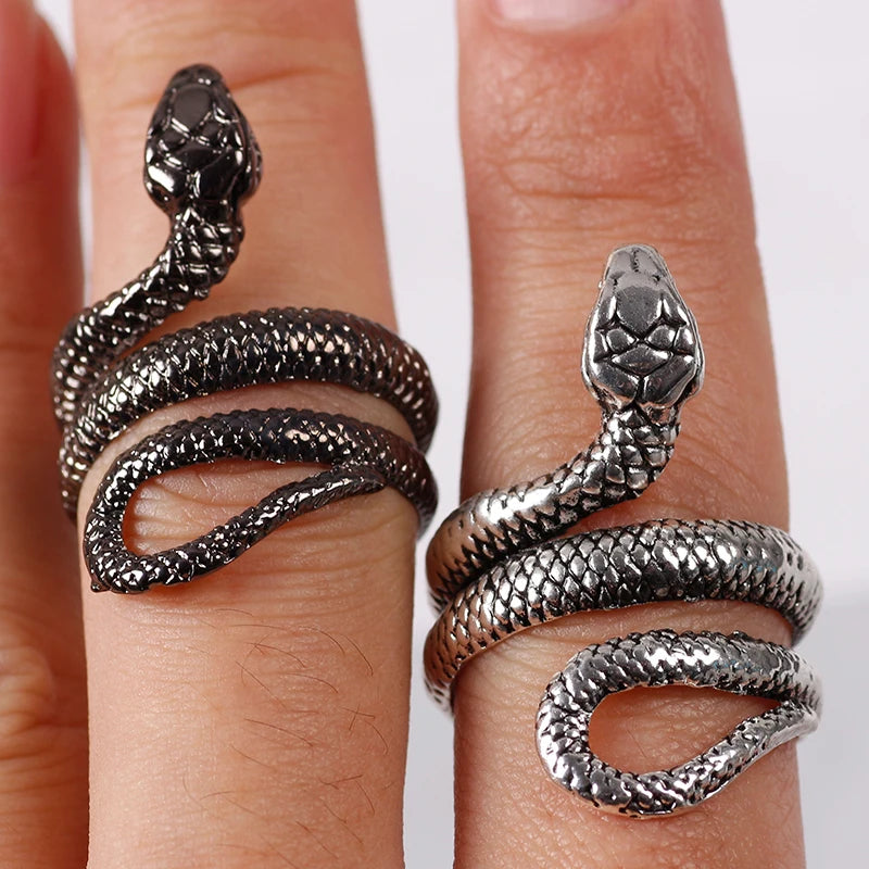 Retro hip-hop rock snake ring