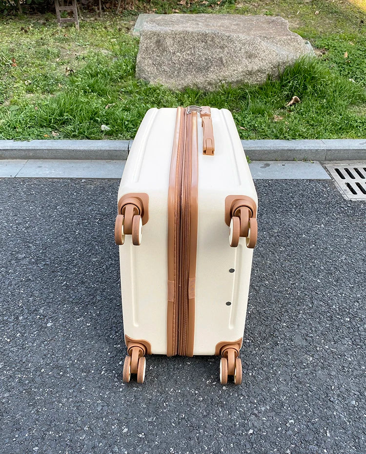 Universal Rolling Suitcase for Trendy Travel Luggage