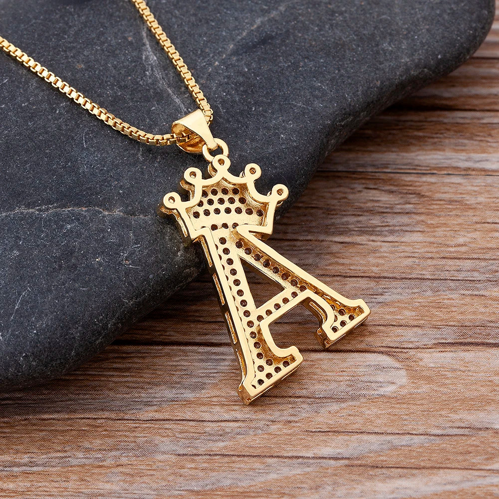 Handsome Punk Hip-Hop Style Zircon Crown Initial Alphabet Pendant Necklace Short Eye Catching Choker Chain Jewelry Gift