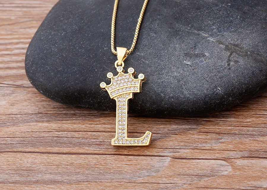 Handsome Punk Hip-Hop Style Zircon Crown Initial Alphabet Pendant Necklace Short Eye Catching Choker Chain Jewelry Gift