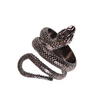 Retro hip-hop rock snake ring