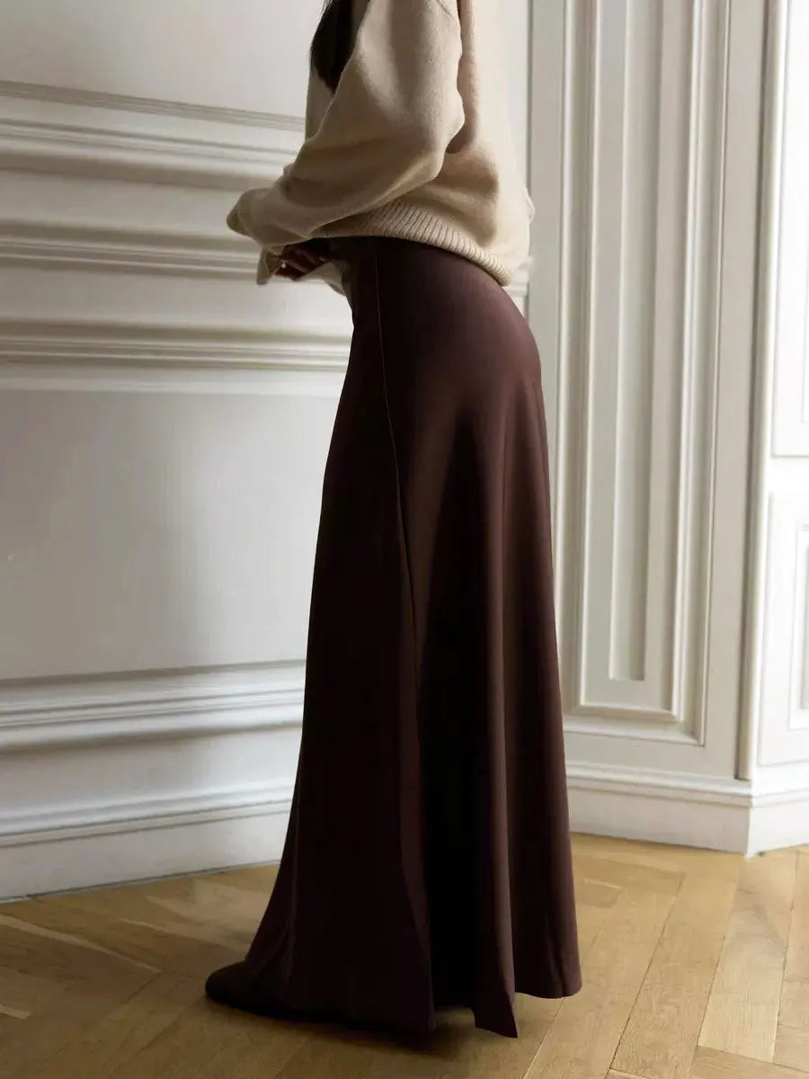 Simple and elegant satin skirt