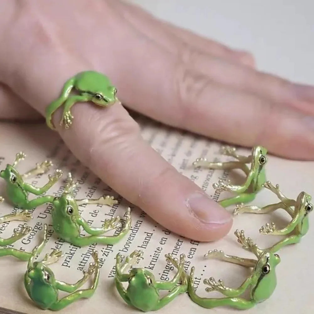 green frog shaped ring