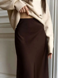 Simple and elegant satin skirt