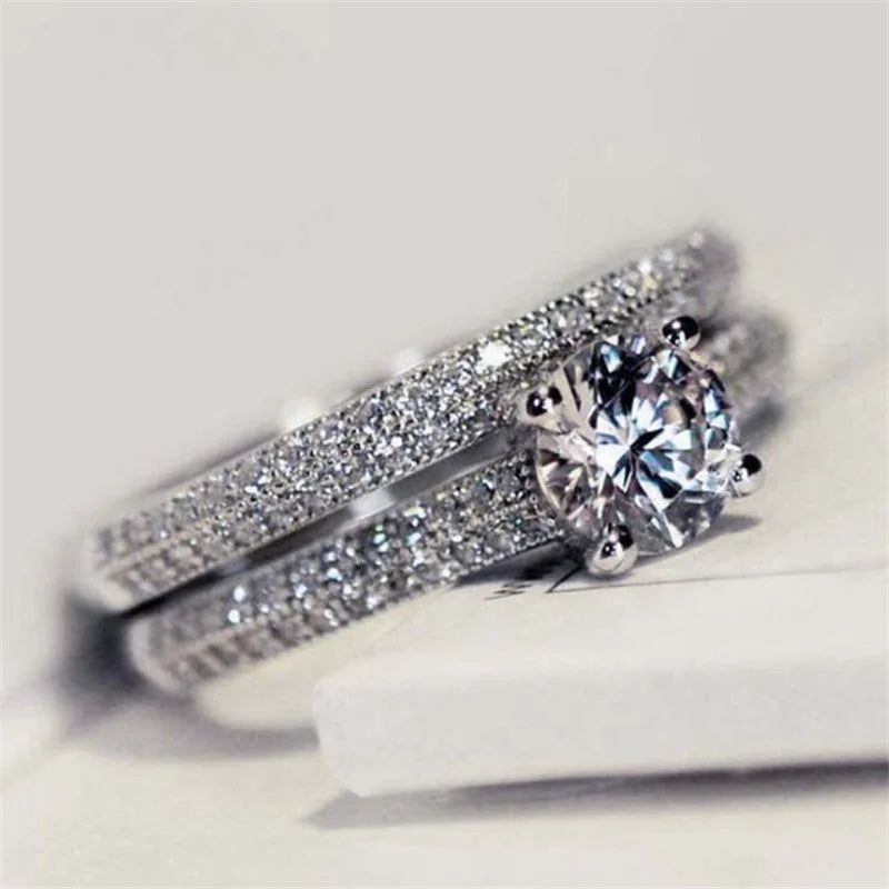 Qualities Elegant Rose Gold Silve Colors Rings for Women Trendy Metal Inlaid White Zicron