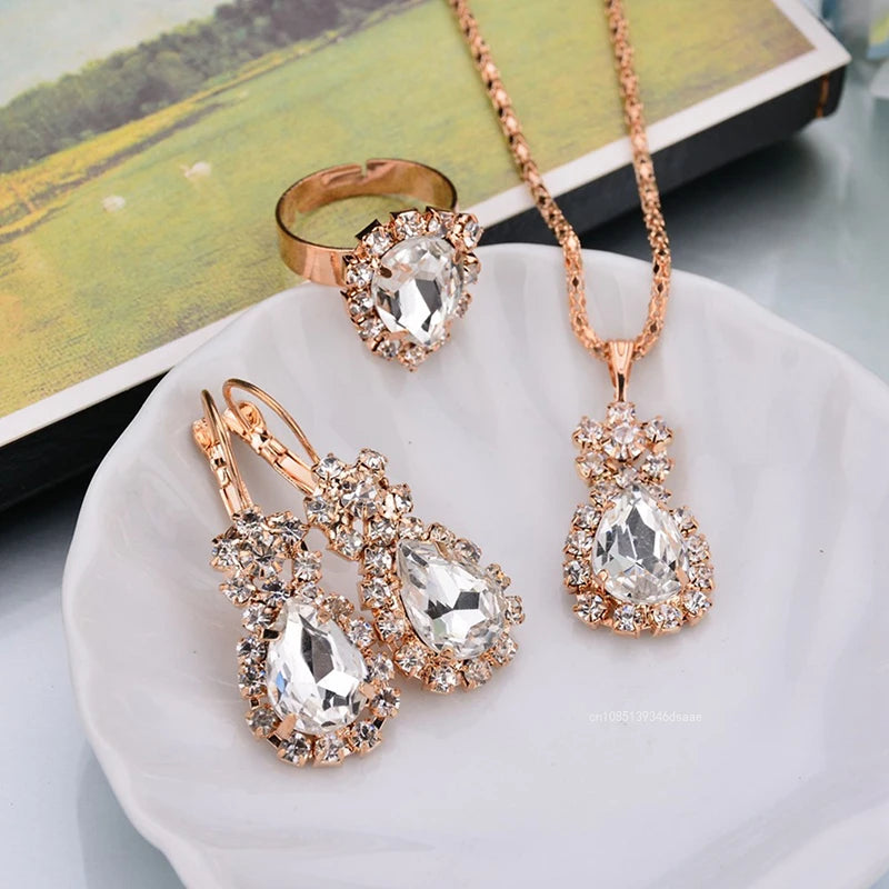 Waterdrop Green Rhinestone Necklace Earrings Ring Jewelry Set Chic Ladies Jewelry Fashion Bling Bling Bridal Party Accessories