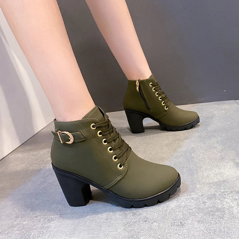 Velvet boots with wedge sole, internal zipper