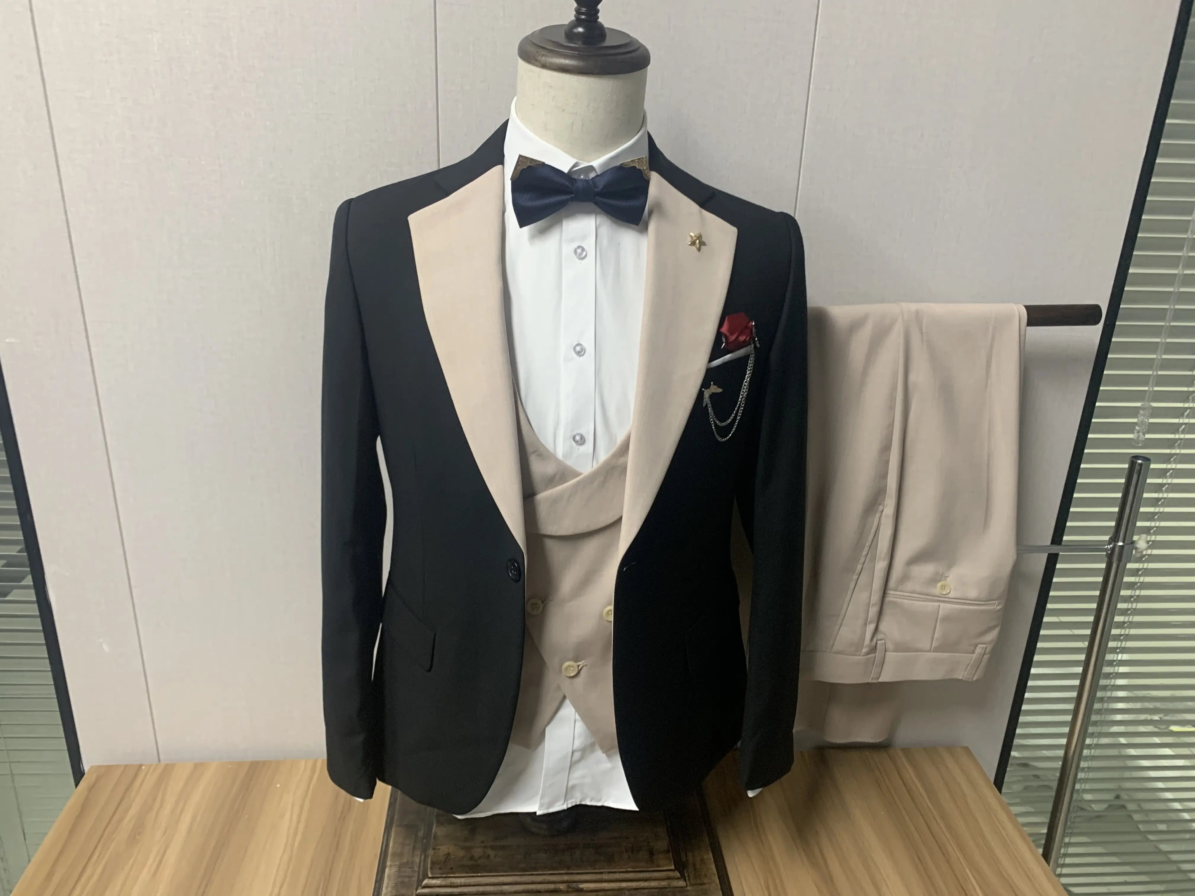 New men’s suit 3 pieces