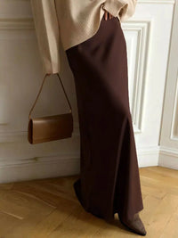 Simple and elegant satin skirt