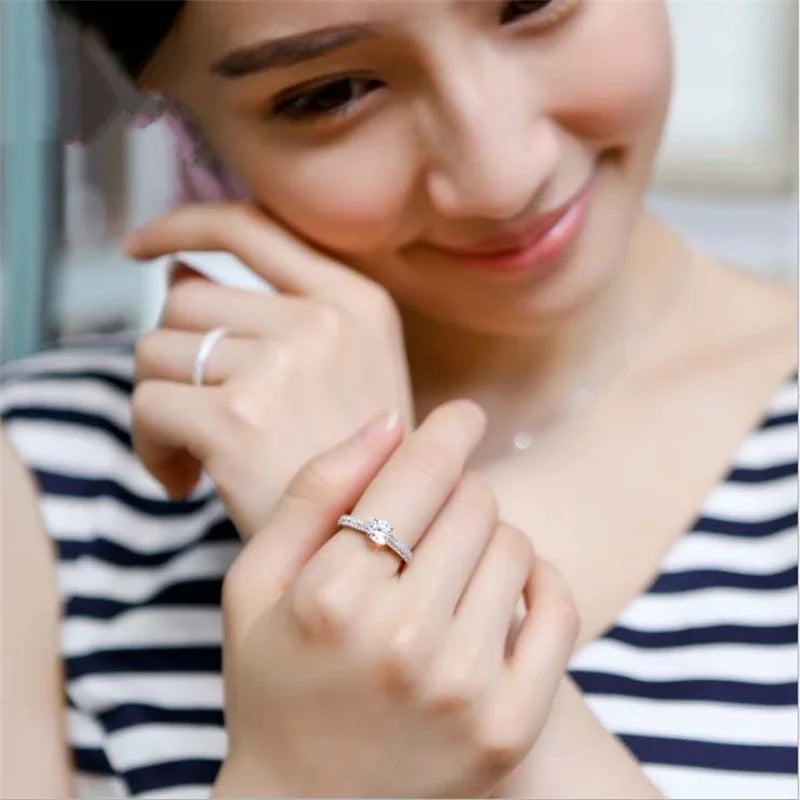 Qualities Elegant Rose Gold Silve Colors Rings for Women Trendy Metal Inlaid White Zicron