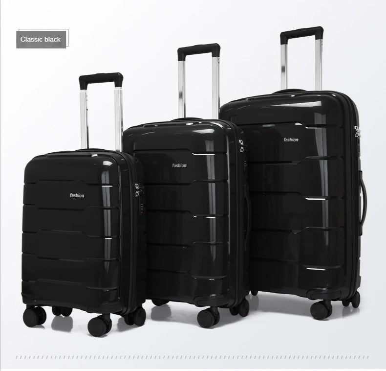 Set of 3 rolling travel suitcases