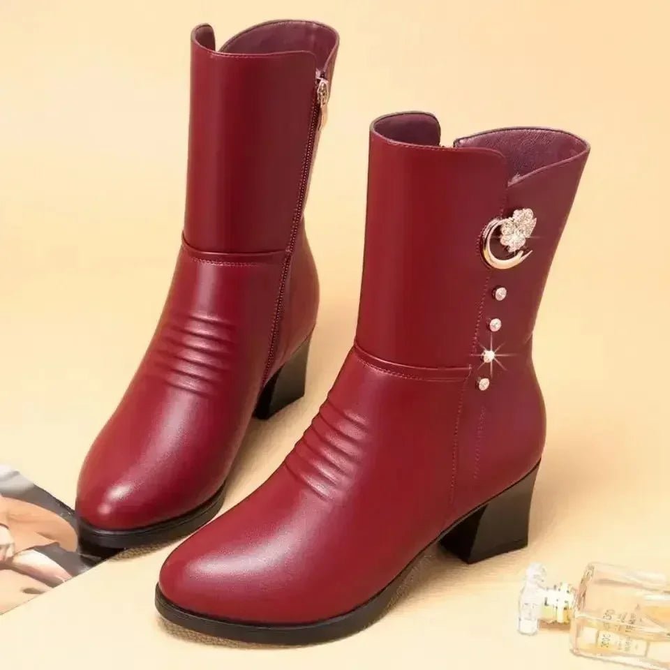 Calf - high boots fully lined with leather and zip fasteningAzizaK