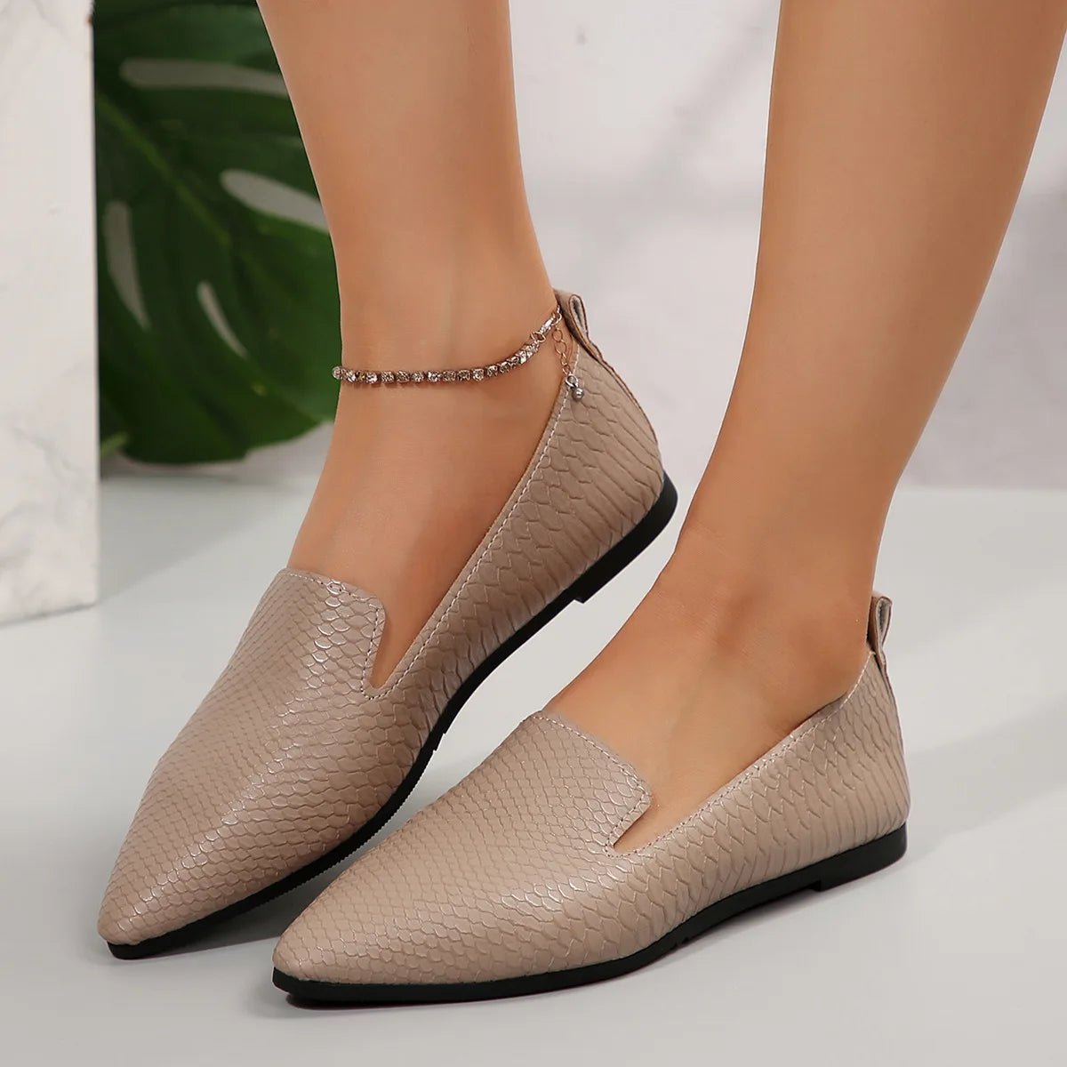 Elegant Pointed Loafers – Women’s Slip - On FlatsAzizaK