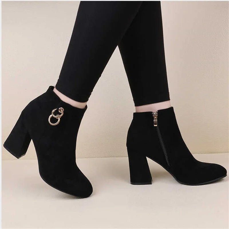 elegant suede ankle boots with zip pullAzizaK