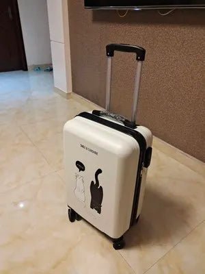 High capacity travel suitcaseAzizaK