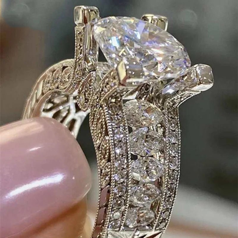 Luxury White Cubic Zirconia Engagement Rings for Women Silver ColorAzizaK