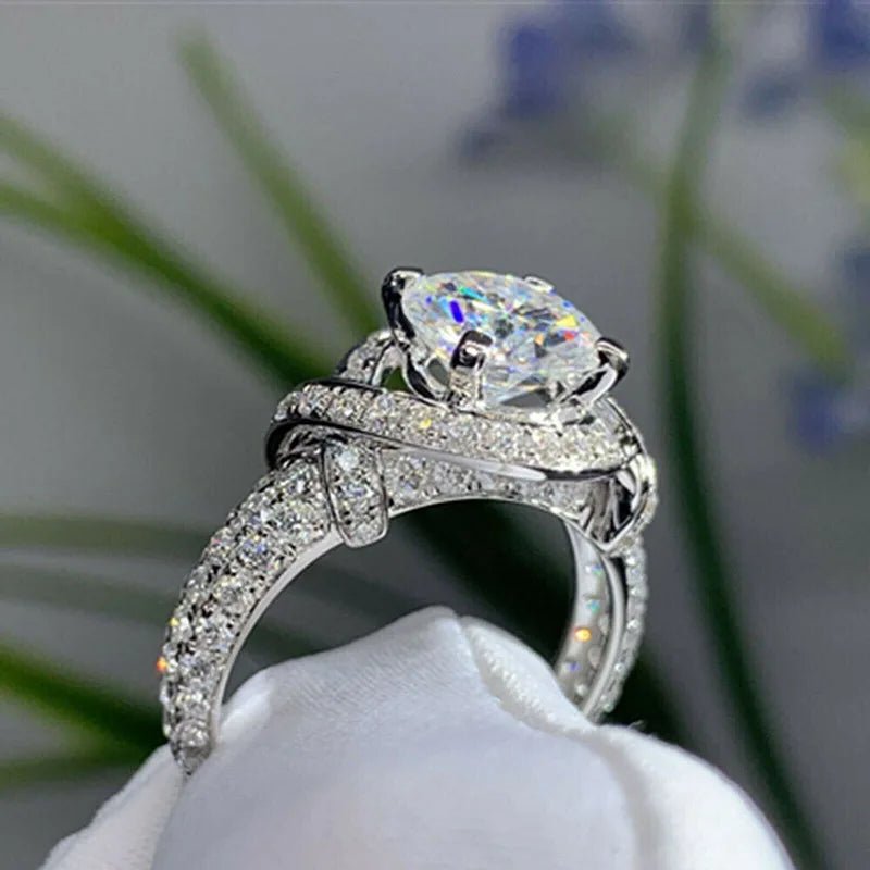 Luxury White Cubic Zirconia Engagement Rings for Women Silver ColorAzizaK