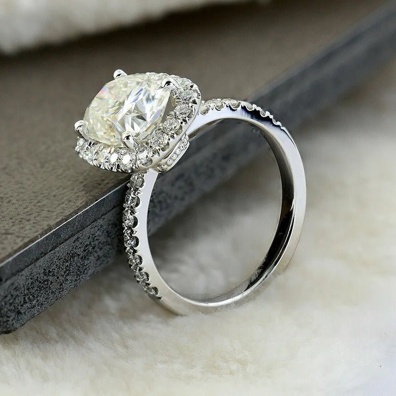 Luxury White Cubic Zirconia Engagement Rings for Women Silver ColorAzizaK