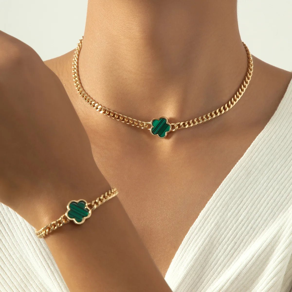 New Hot Selling Multicolour Lucky Five Leaf Flower Pendant Necklace Bracelet Set for Women Gift Trendy Jewelry Paty Jewelry SetsAzizaK