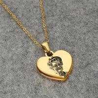 personalized photo pendant with heart projectionAzizaK