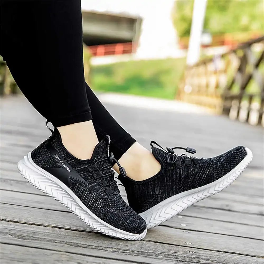 Sports shoesAzizaK