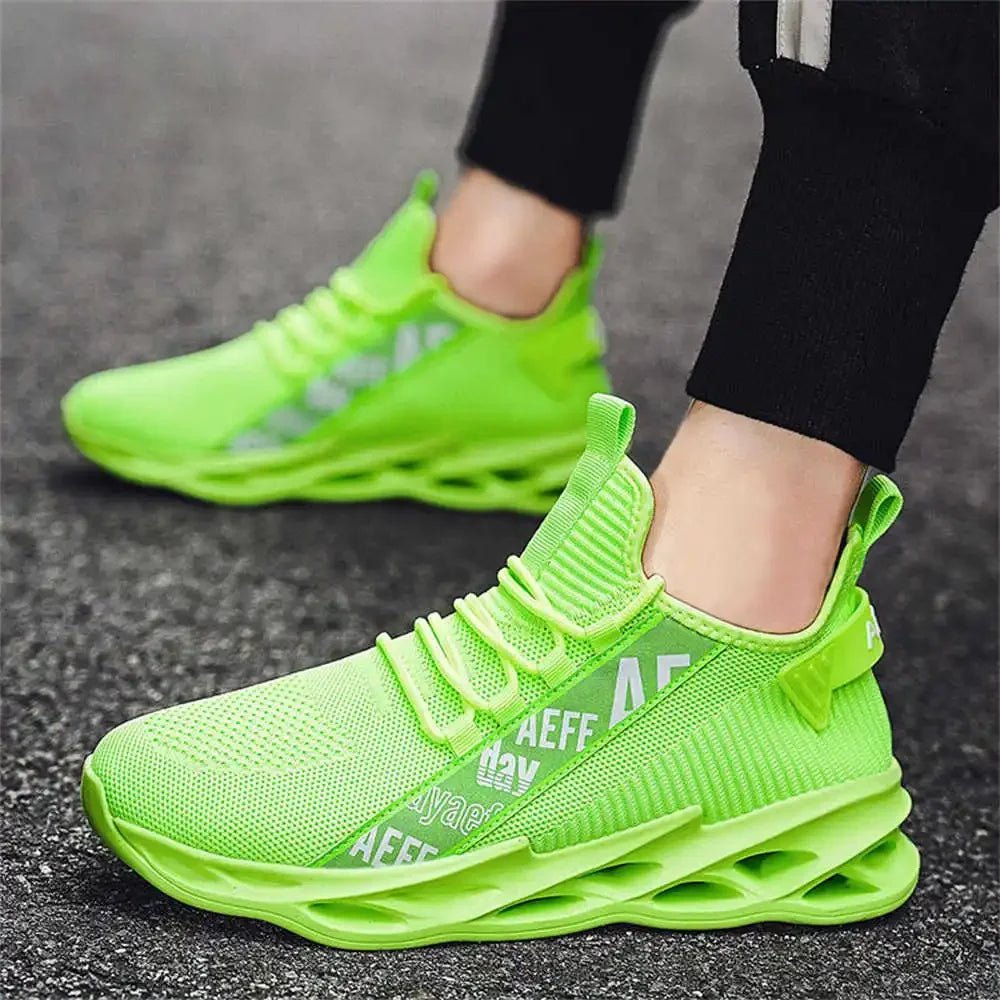 Sports shoesAzizaK