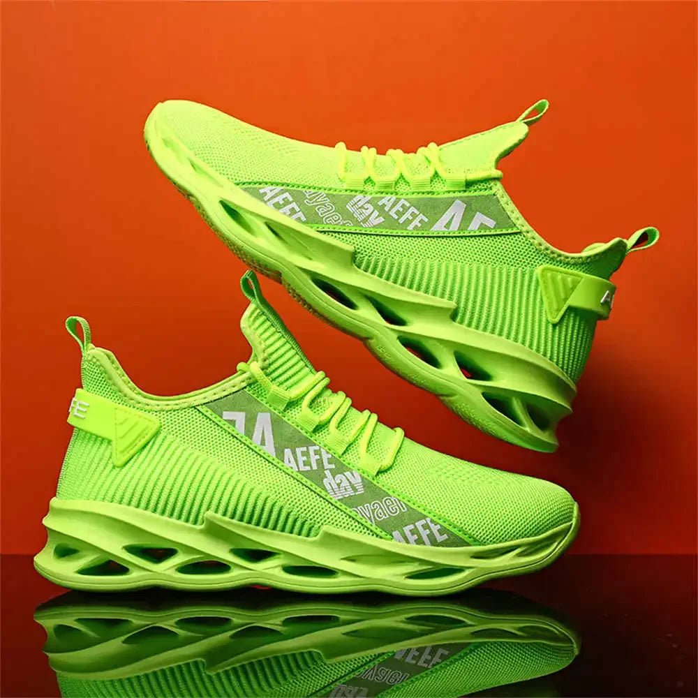 Sports shoesAzizaK