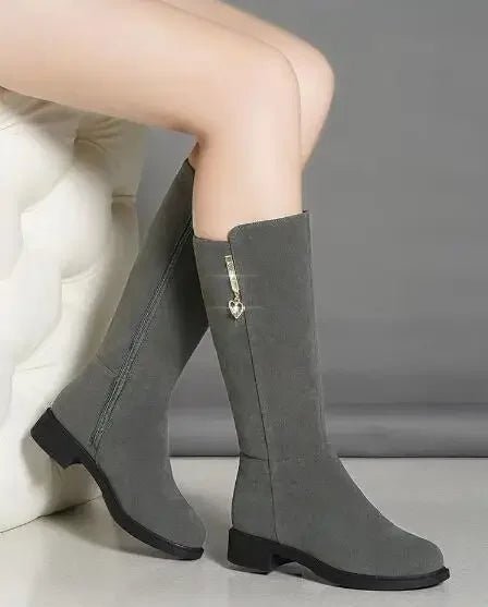 suede boots, flat heel, zip fastening Waterproof before useAzizaK