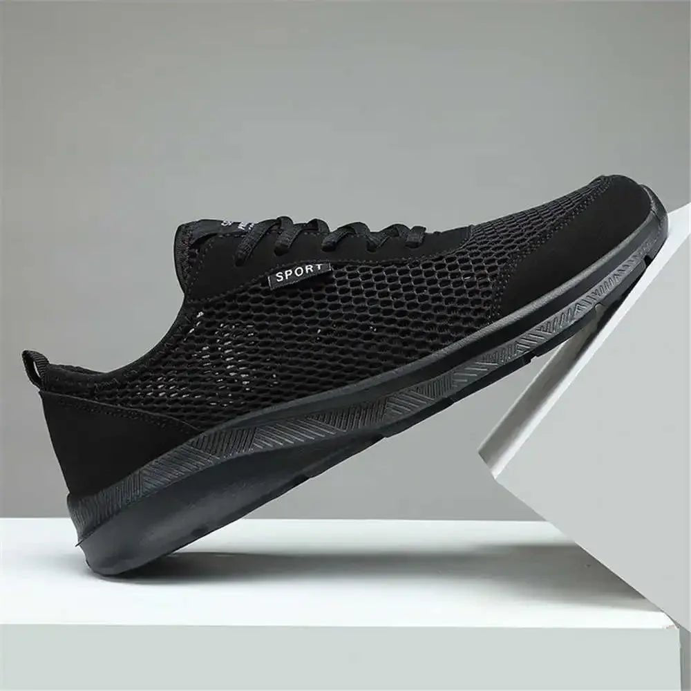 tennis shoesAzizaK